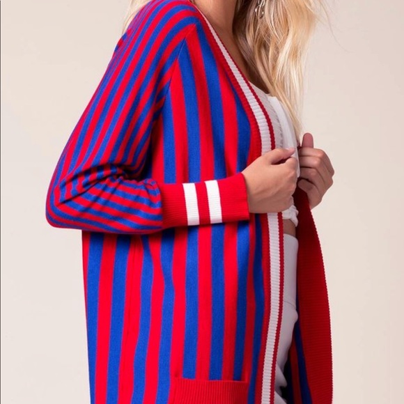 ❤️💙 League Cardigan - Picture 3 of 5